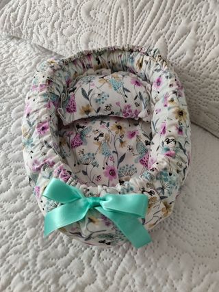 Cuna para muñecas: ¡Ideal para barriguitas!.