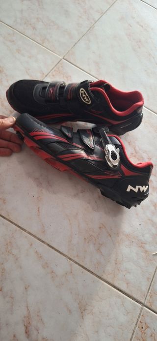 Zapatillas ciclismo North Wave talla 46 con calas 