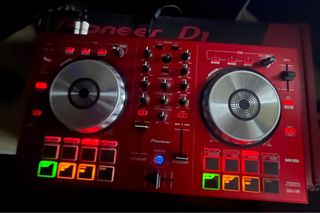 Pioneer DDJ-SB2 (version roja)