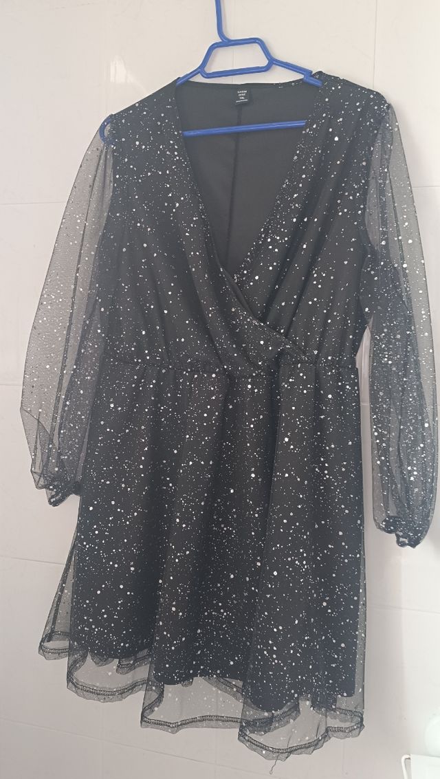 Vestido negro con brillos - 