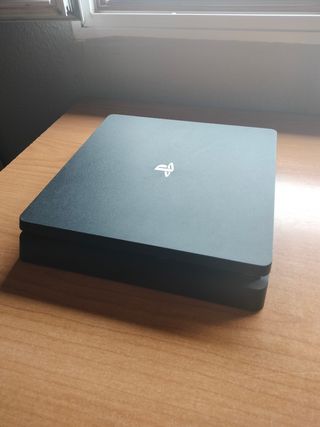 PS4 Slim 500gb + 3 juegos + mando