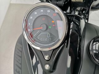 HARLEY DAVIDSON FAT BOB 2020 11217 kms.