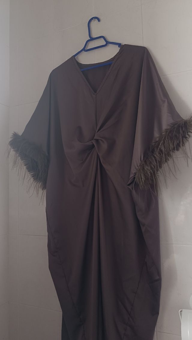 Vestido marrón elegante