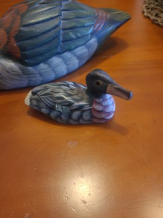 Patos madera tallados
