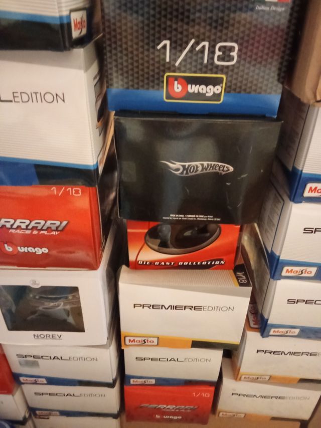 Coches escala 1:18 - Burago, HotWheels lote