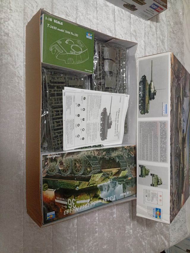 Maqueta Tanque T-34/85 Trumpeter 1/16