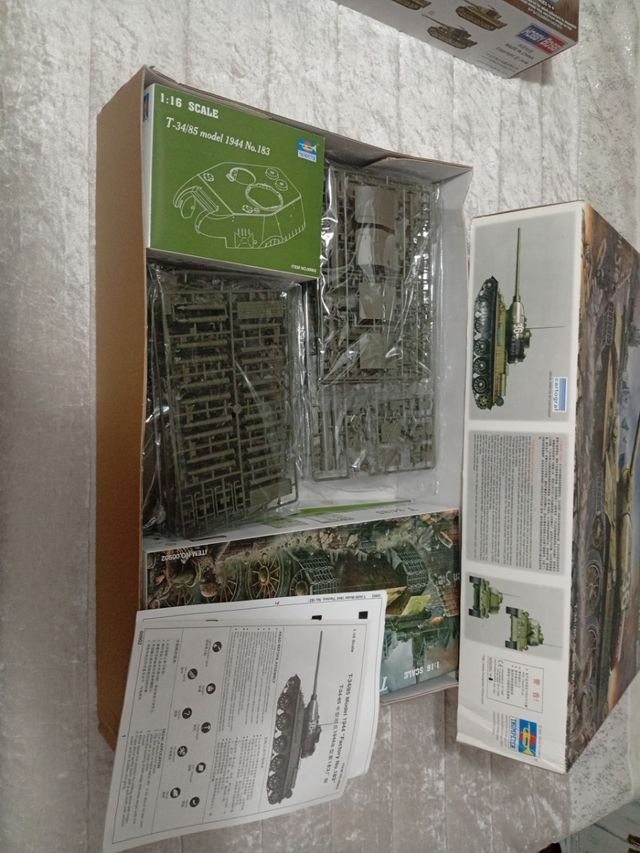 Maqueta Tanque T-34/85 Trumpeter 1/16