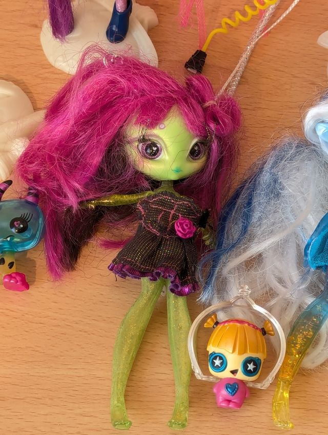 Lote muñecas novi stars