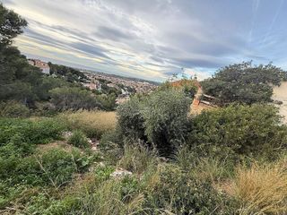 Terreno en venta en Eixample Residencial en Roda de Barà