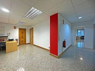 Oficina en alquiler en Ermitagaña - Mendebaldea en Pamplona