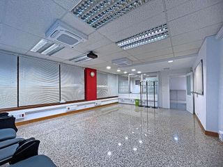 Oficina en alquiler en Ermitagaña - Mendebaldea en Pamplona