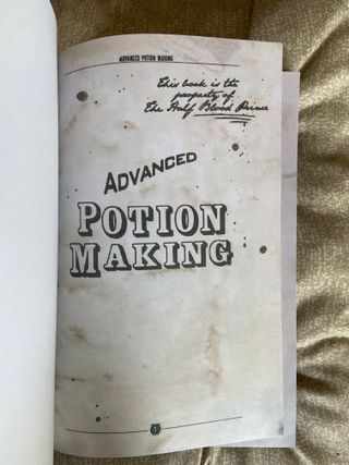 Set regalo pozione magica + libro + collana