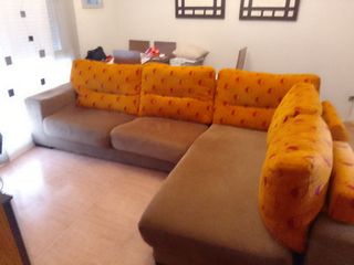 Chaiselongue marrón-naranja