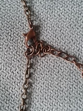 Colgante gato con cadena.