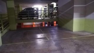 Garaje en venta en Mestral en Reus