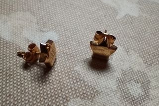 Pendientes de oro en forma de estrella