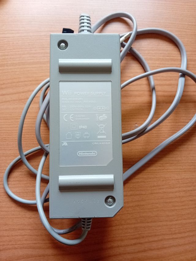 Fonte di alimentazione Nintendo Wii