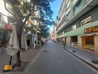 Local comercial en venta en El Castell-Poble Vell en Castelldefels