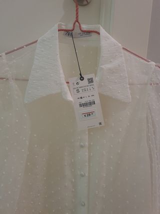 Blusa Zara blanca plumeti talla S