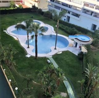Piso en venta en Los Jardines de Marbella - La Ermita en Marbella