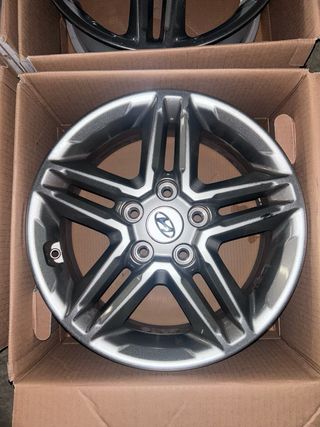 4 Llantas 16" Gris Oscuro