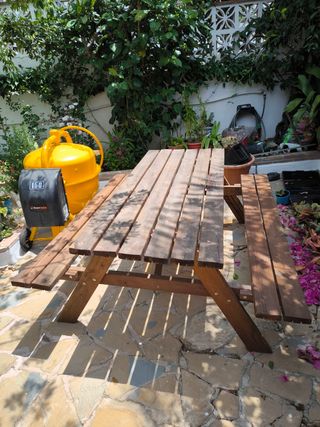 Mesa picnic madera marrón