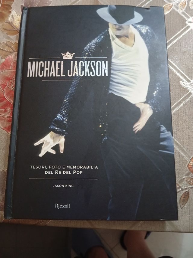 Michael Jackson. Tesori, foto e memorabilia del...