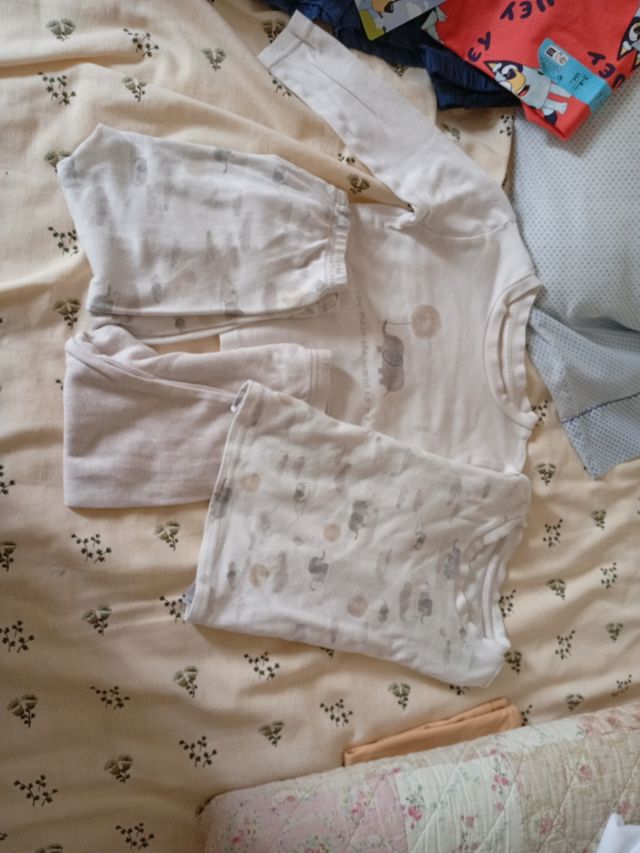 Pijama bebé Primark 18-24M y 24-36 meses