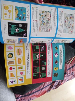 Viaja al mundo de los ratones (con pegatinas)