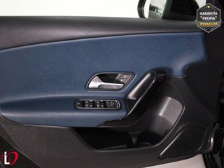 Mercedes Clase A 180 D AUTO BUS. LINE TECHO 116