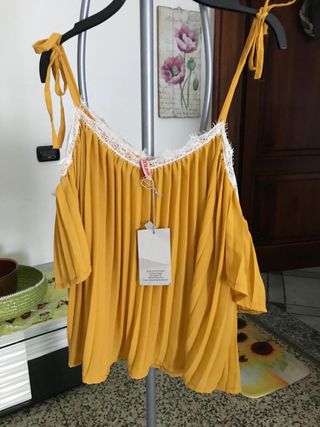 Pantaloni a zampa bianchi e neri