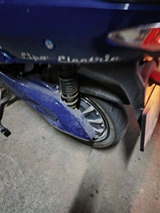 Moto Scooter 125 cc. eléctrico EFun Lipo