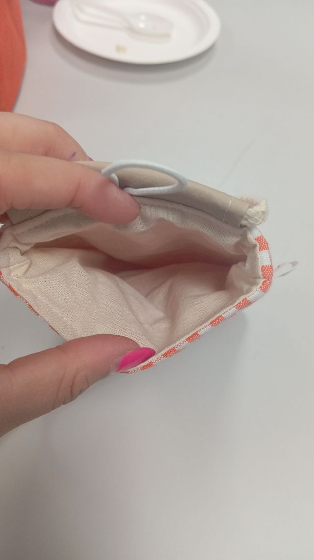 Bolsito para móvil y llaves