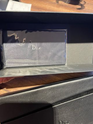 Gafas Dior doradas y marrones