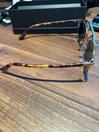 Gafas Dior doradas y marrones