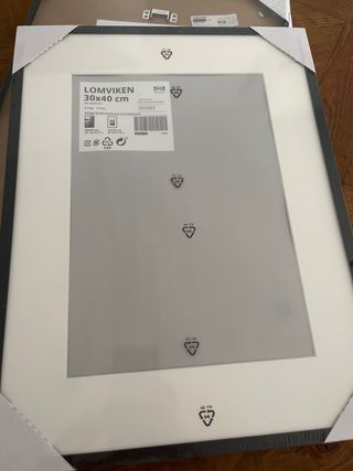 Marco IKEA Lomviken 30x40cm se venden 3 unidades