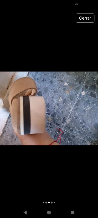 Sandalias planas beige verano