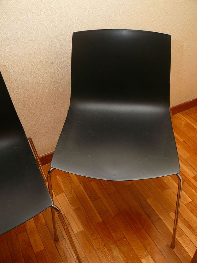 2 sillas Arper Catifa