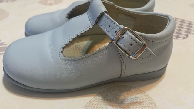 Zapatillas bebé niña, piel, azul claro