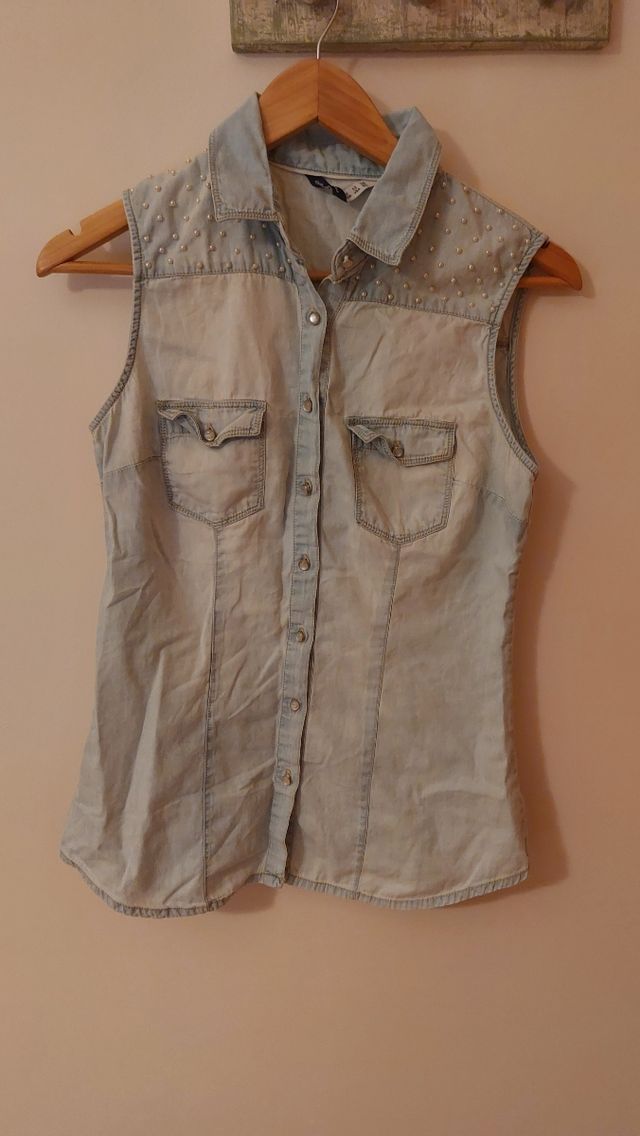 Blusa vaquera Stradivarius M