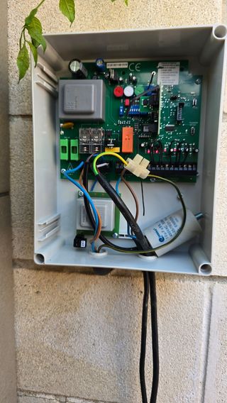 Cerrajero Julián López