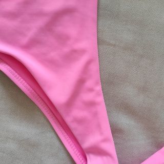 Bikini rosa anudado