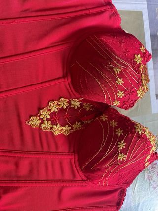 Corsetto rosso ricamato taglia 4