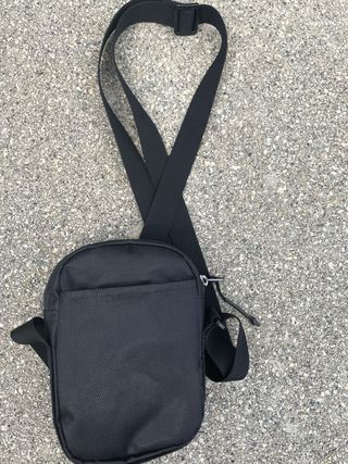 Riñonera Nike negra