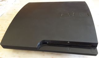 PS3 Slim 150gb negra - Sin HDMI