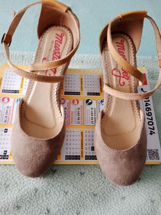 Sandalias Mustang Mujer T.39