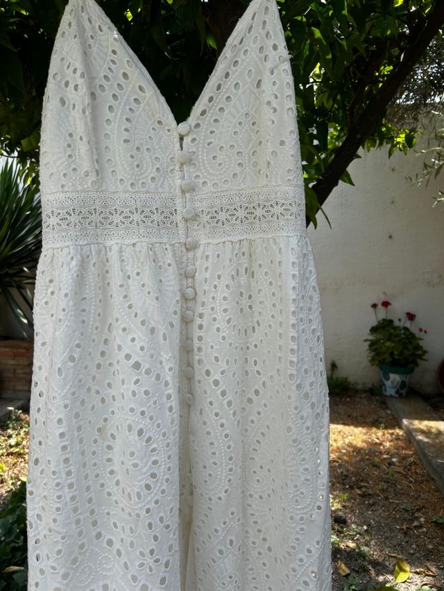 Vestido blanco bordado