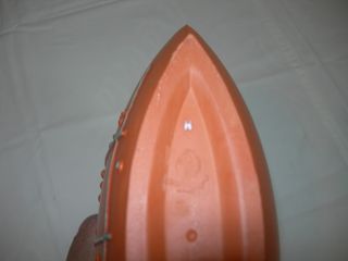 Solitário em barro. Jarra.