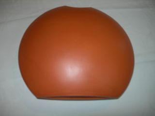 Solitário em barro. Jarra.