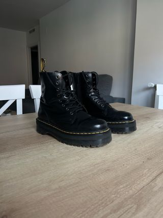 Dr. Martens botas plataforma negras